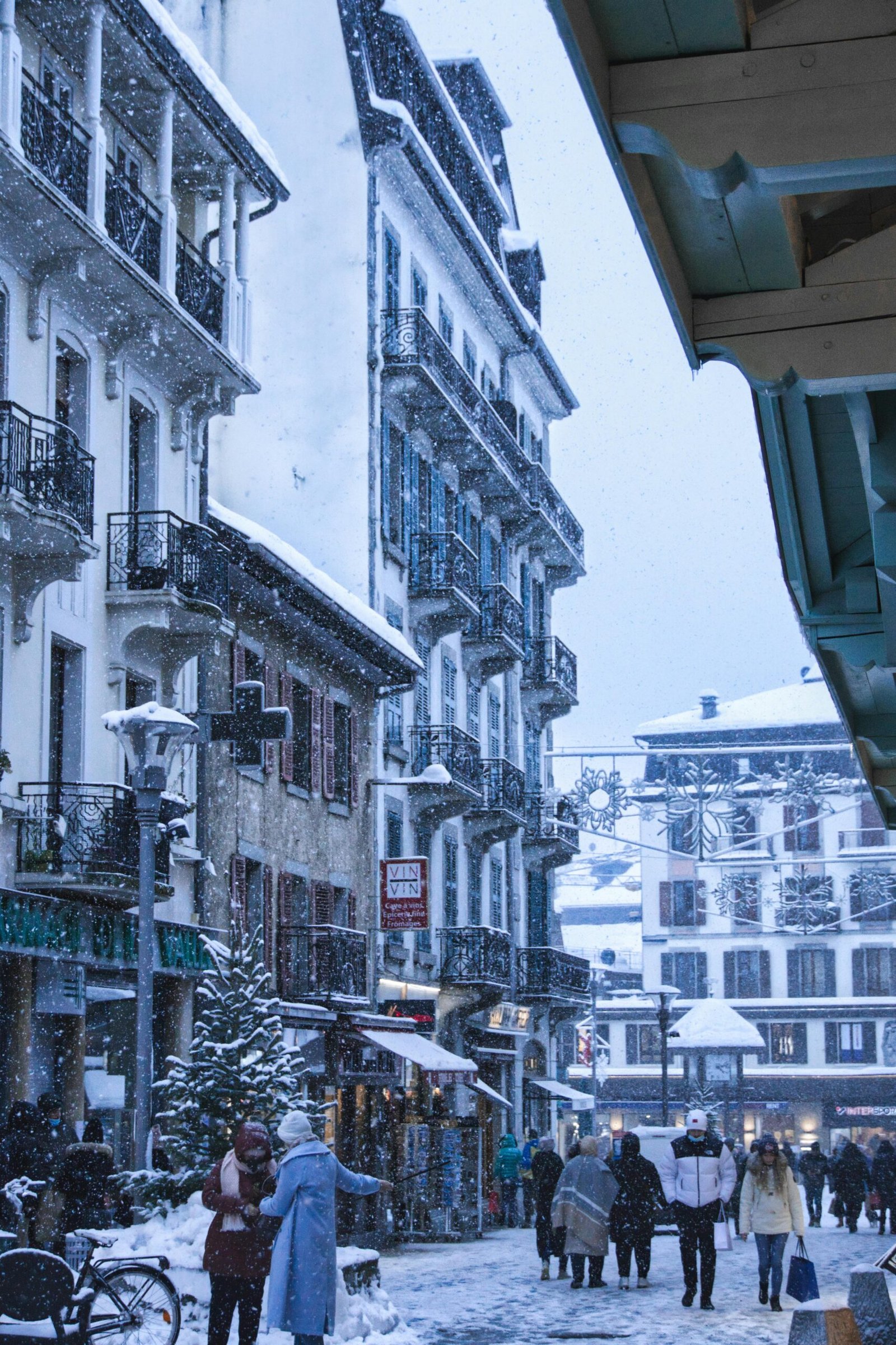 Airbnb en Haute-Savoie : investir près du Lac d'Annecy ou en montagne pour la location courte durée